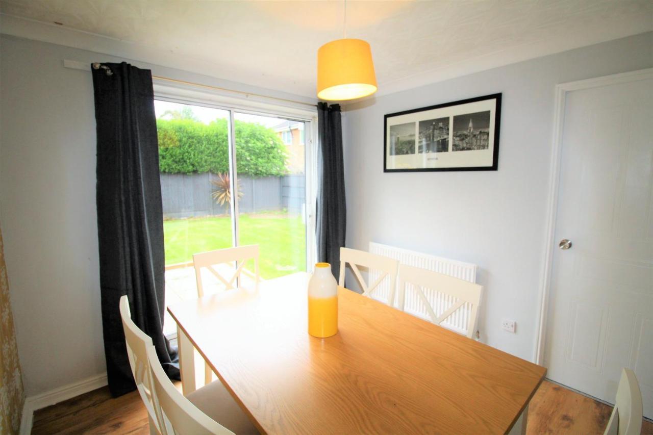 Doncaster - Warmsworth - Great Customer Feedback - 3 Bed Detached House - Private Garden & Parking Plus Garage - Quiet Cul De Sac Location - Dog Friendly - Fast Wifi - Close To Motorway Access Экстерьер фото