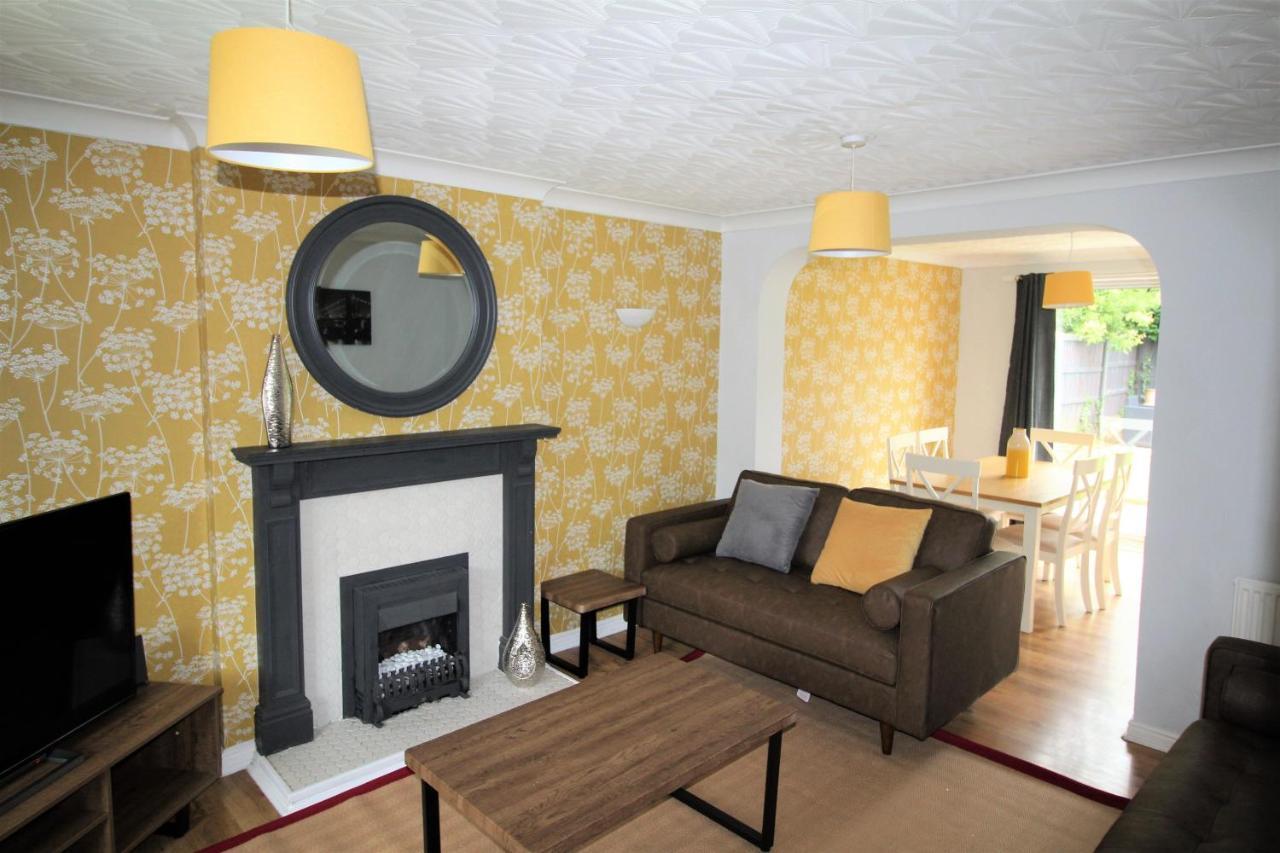 Doncaster - Warmsworth - Great Customer Feedback - 3 Bed Detached House - Private Garden & Parking Plus Garage - Quiet Cul De Sac Location - Dog Friendly - Fast Wifi - Close To Motorway Access Экстерьер фото