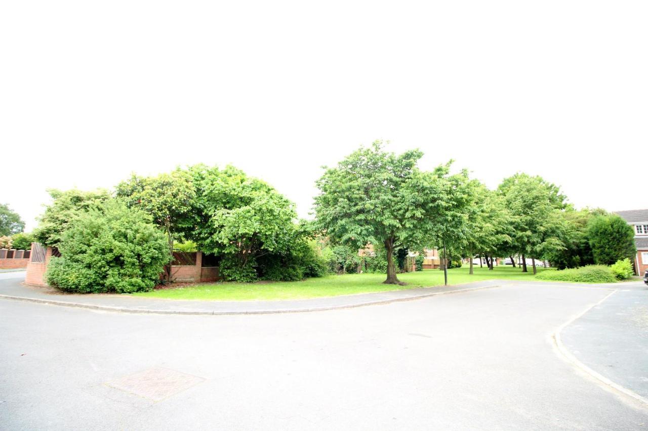 Doncaster - Warmsworth - Great Customer Feedback - 3 Bed Detached House - Private Garden & Parking Plus Garage - Quiet Cul De Sac Location - Dog Friendly - Fast Wifi - Close To Motorway Access Экстерьер фото